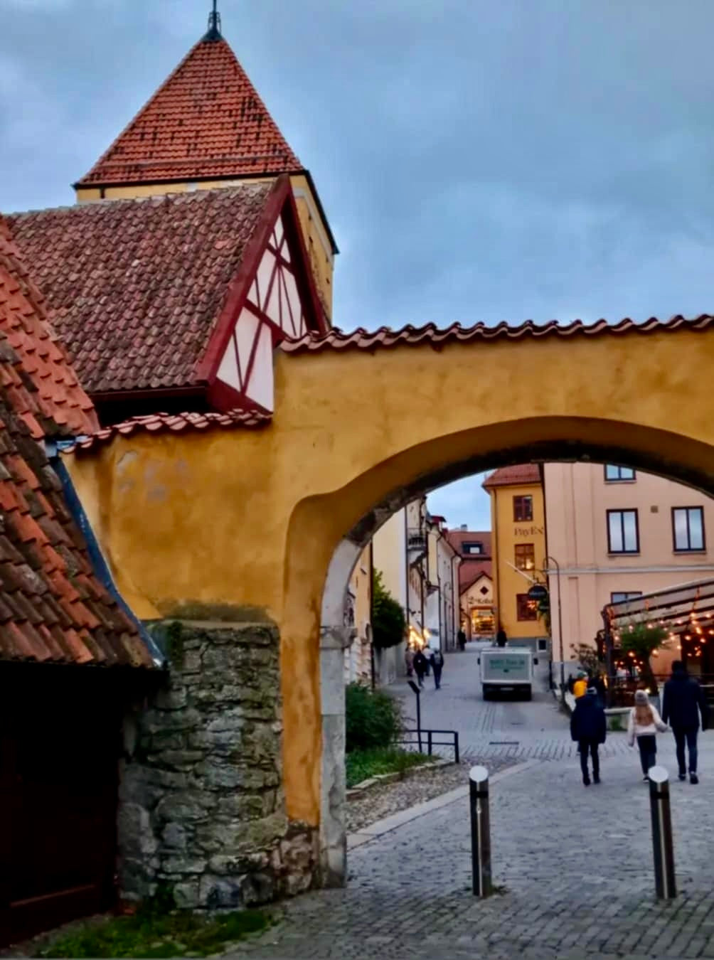 Julemarked og julekos i verdensarvbyen Visby, Gotland, 5.–7. desember 2025.